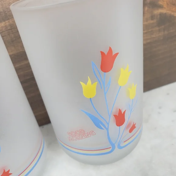 Vintage set of 4 MCM frosted glasses tulip good morning cups